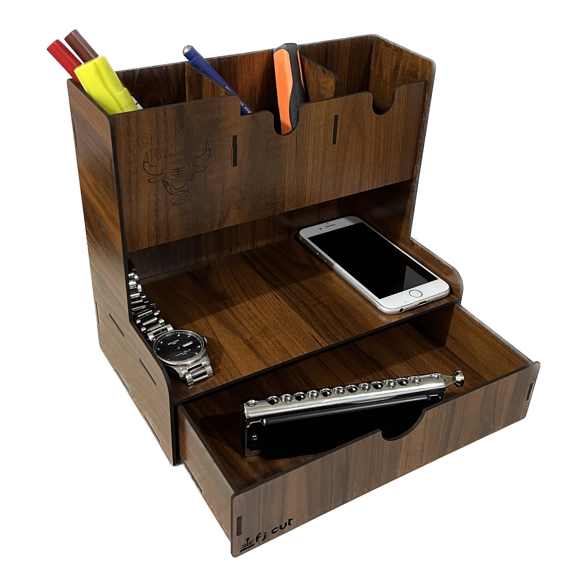 جامدادی رومیزی چوبی طرح شیکاگو بولز - طراحی حرفه‌ای