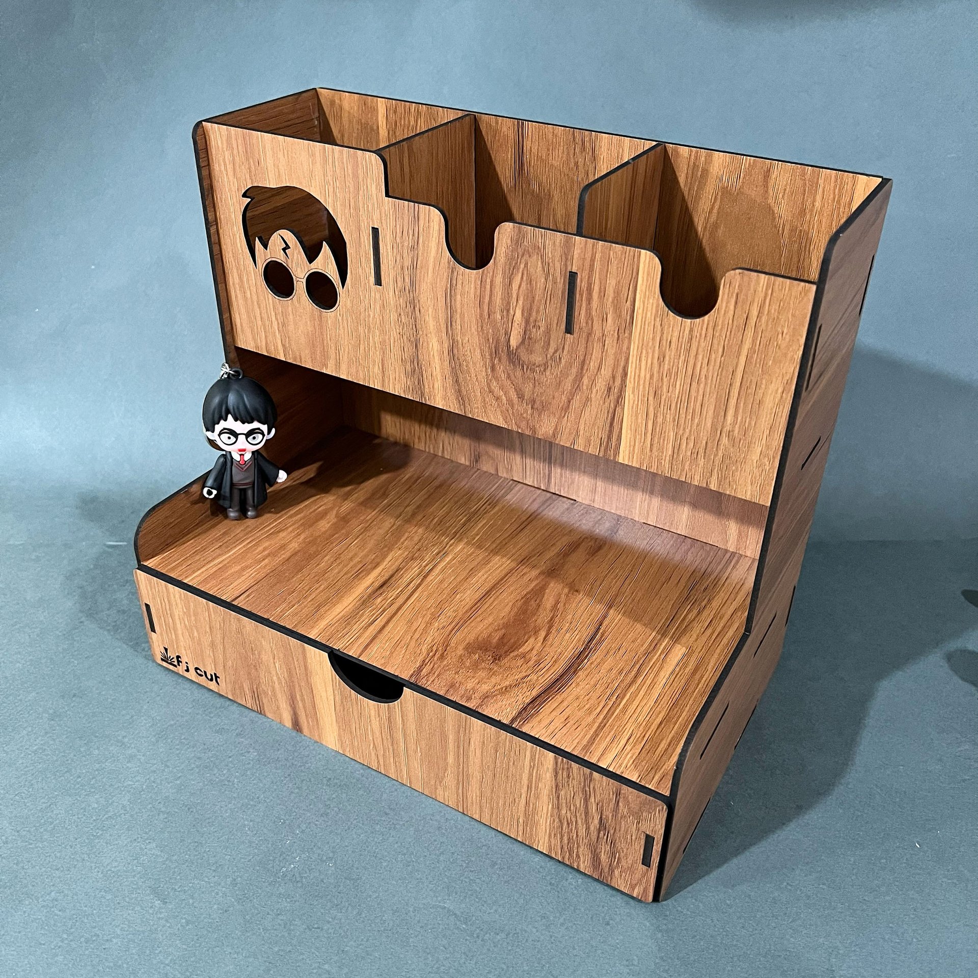 جامدادی رومیزی چوبی طرح هری پاتر - جادویی و منحصربفرد